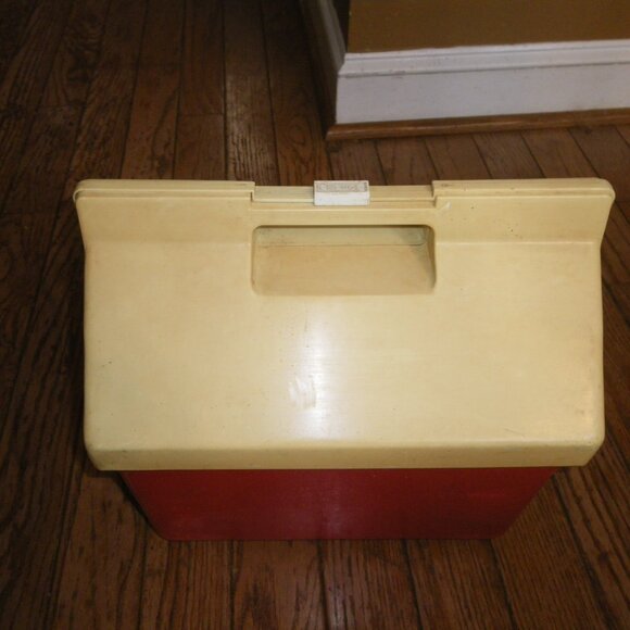 Vintage The Six Packer Thermos Portable Cooler Camping Tailgating Mancave! - Picture 2 of 5